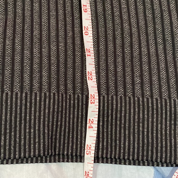 Lululemon pullover - Picture 7 of 7